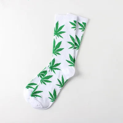 Calcetines Casuales de Algodón Premium – Diseño Único de Hojas de Cannabis y Motivos Naturales

Descubre la combinación perfecta entre estilo, comodidad y calidad con nuestros calcetines casuales unisex, diseñados espe