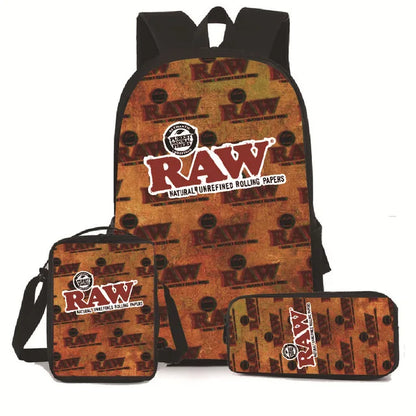 Set creativo de mochila, cartuchera y portador de porros – ¡Estilo y Originalidad en Cada Uso! 🌿🎨

Set perfecto para quienes buscan brillar con su personalidad en cada momento. Incluye bolsas multifuncionales: mochil