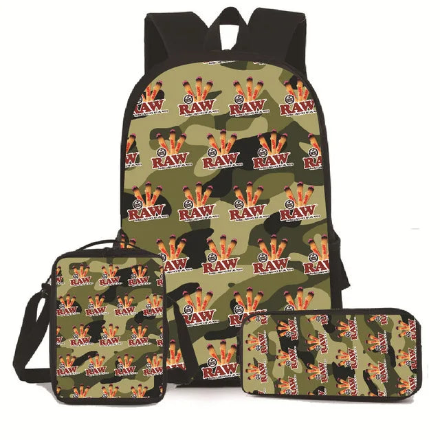 Set creativo de mochila, cartuchera y portador de porros – ¡Estilo y Originalidad en Cada Uso! 🌿🎨

Set perfecto para quienes buscan brillar con su personalidad en cada momento. Incluye bolsas multifuncionales: mochil