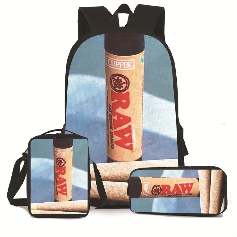 Set creativo de mochila, cartuchera y portador de porros – ¡Estilo y Originalidad en Cada Uso! 🌿🎨

Set perfecto para quienes buscan brillar con su personalidad en cada momento. Incluye bolsas multifuncionales: mochil