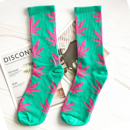 Calcetines Casuales de Algodón Premium – Diseño Único de Hojas de Cannabis y Motivos Naturales

Descubre la combinación perfecta entre estilo, comodidad y calidad con nuestros calcetines casuales unisex, diseñados espe
